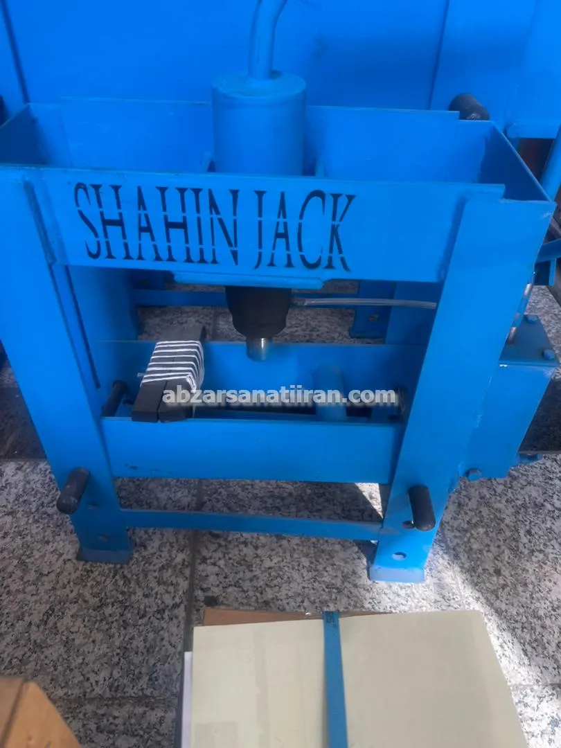 ابزار صنعتی ایران خرید و فروش دستگاه های پرس از10 تن تا 60 تن در تهران میدان حسن آباد ابزار صنعتی ایران خرید و فروش دستگاه های پرس از10 تن تا 60 تن در تهران میدان حسن آباد